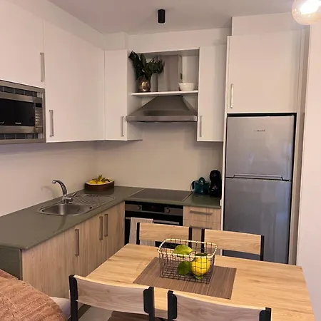 Oriente Apartment *